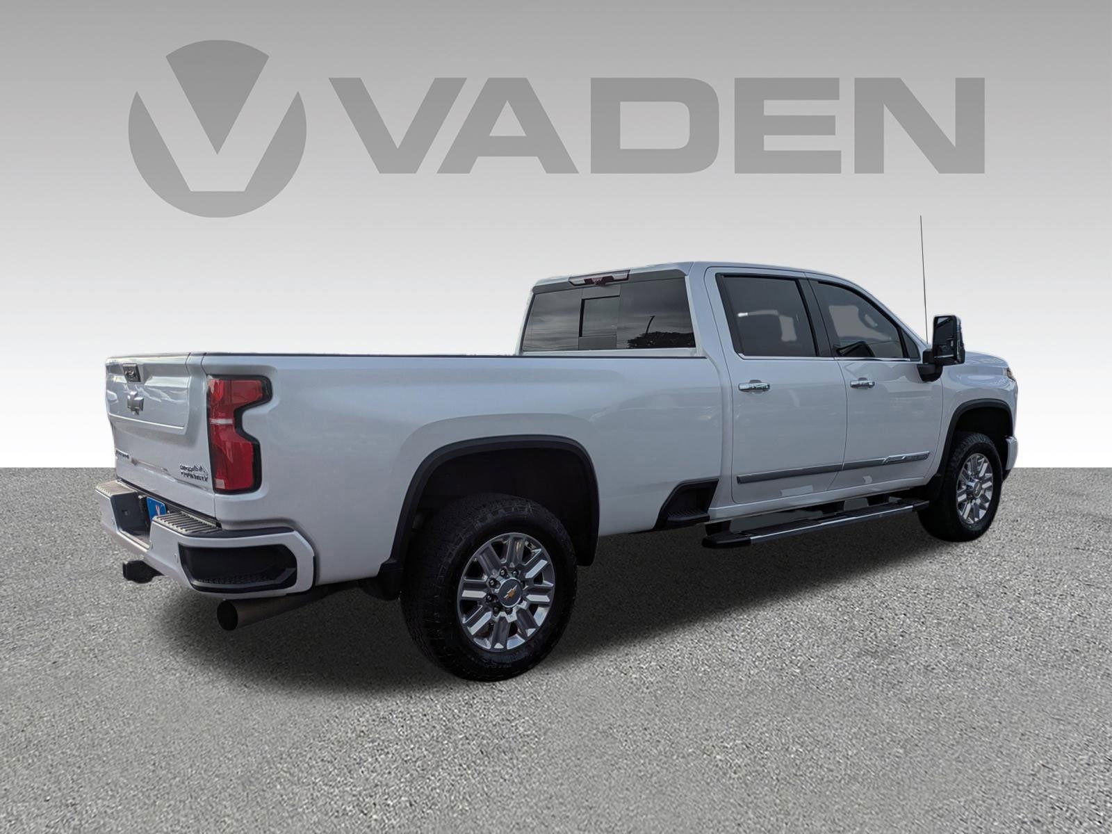 2025 Chevrolet Silverado 3500 HD High Country