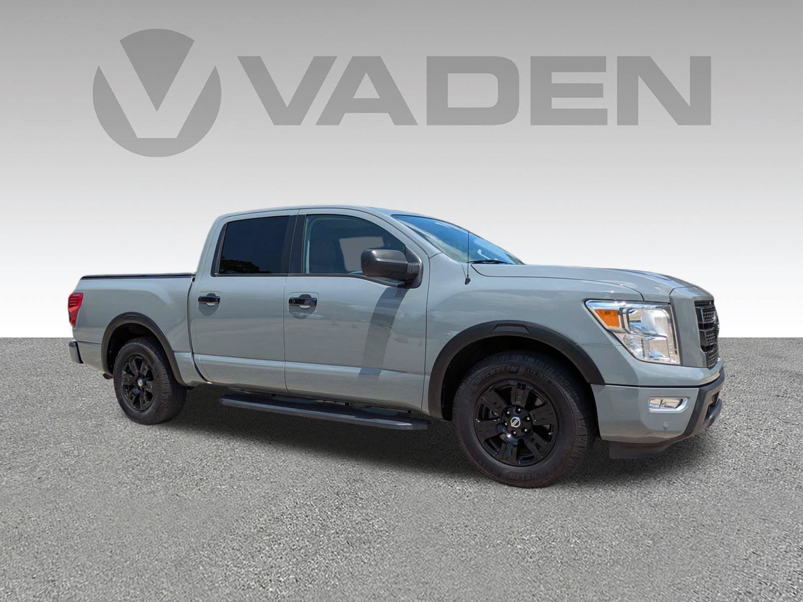 2021 Nissan Titan SV
