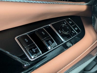 2025 Cadillac OPTIQ Luxury 2