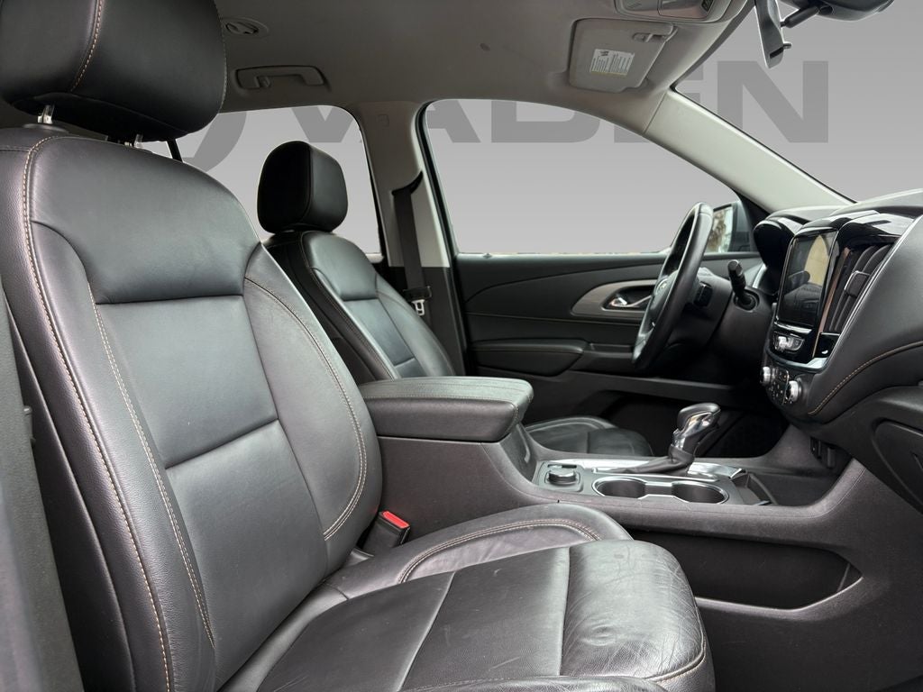 2021 Chevrolet Traverse LT Leather
