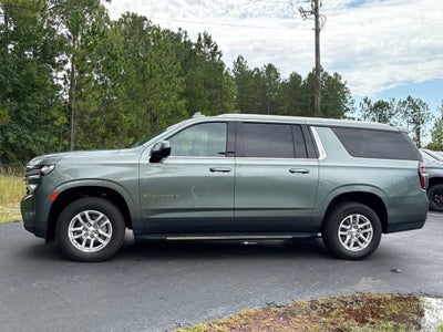 2024 Chevrolet Suburban LT