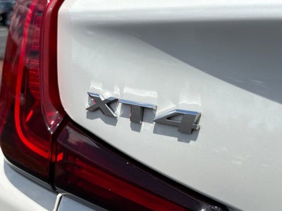 2024 Cadillac XT4 Premium Luxury
