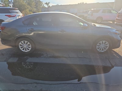 2022 Kia Forte FE