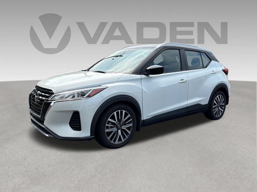 2022 Nissan Kicks SV