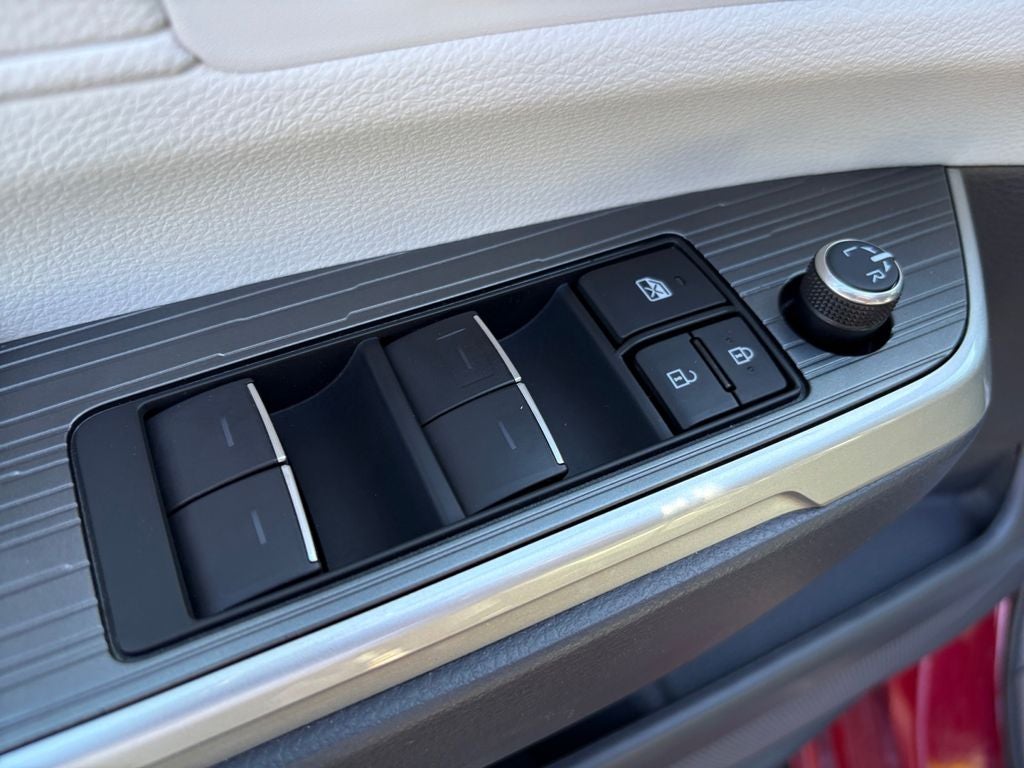 2023 Toyota Sienna XSE